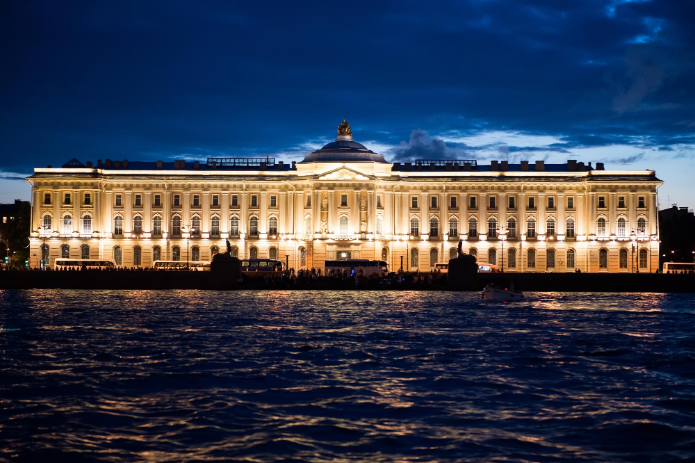 Виды Санкт-Петербурга с теплохода